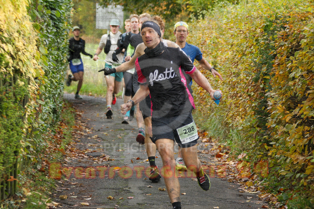 251026_1003_EV4_3846 | Sportfotografie im Rhein-Sieg Kreis, Köln, Bonn, NRW, Rheinland Pfalz, Hessen, etc. Unser Tätigkeitsfeld umfasst den Laufsport vom Volkslauf über den Marathon, Duathlon, Triathon bis zum Ultralauf wie Kölnpfad Ultra oder Schindertrail.