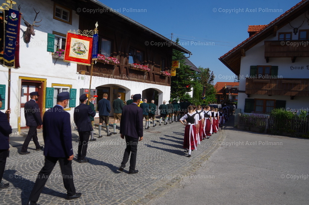 IMGP3352 | fotografiert von Axel PollmannLeonhardi Wallfahrt Benediktbeuern und Murnau, Fronleichnam, Fasching, Landschaft im Loisachtal und Benediktbeuern  - Realisiert mit Pictrs.com