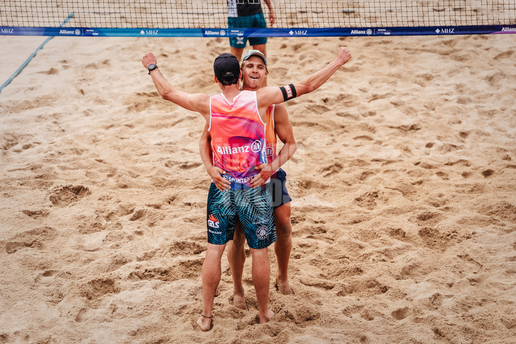 Beachvolleyball | Männer | Allianz German Beach Tour 2025 | Tourstop Hamburg | 29.05.2025 | v.l. Jonathan Erdmann und Ole Schwarmann