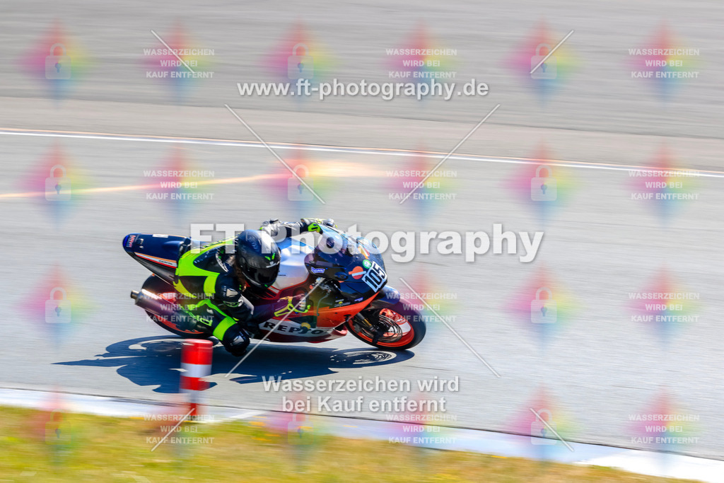 _TCM5863 | Hier findet Ihr Bilder von Touristenfahrten auf der Nürburgring Nordschleife oder von anderen Veranstaltungen die ich besucht habe. Viel Spass beim Durch Schauen 