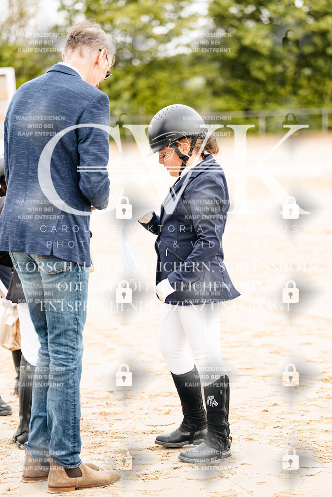 CK903890 | Turnierfotografie Pferdefotografie Trier Rheinland-Pfalz Pferdesport Reitsport Tierfotografie Sportfotografie Pferdevideo Pferdevideografie Equestrianvideography equestrianphotography  - Realisiert mit Pictrs.com