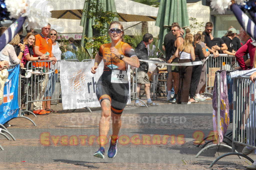 250824_1501_EV4_2561 | Sportfotografie im Rhein-Sieg Kreis, Köln, Bonn, NRW, Rheinland Pfalz, Hessen, etc. Unser Tätigkeitsfeld umfasst den Laufsport vom Volkslauf über den Marathon, Duathlon, Triathon bis zum Ultralauf wie Kölnpfad Ultra oder Schindertrail.