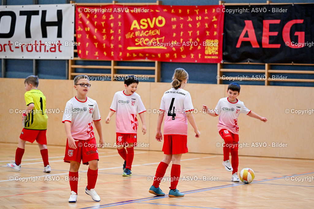 ASVÖ_ Fussballturnier SV Gallneukirchen_ 09.02.2025-11 | 09.02.2025, Gallneukirchen, AUT, ASVÖ, Fussball Nachwuchs Hallenturnier 2025, SV Gallneukirchen im Bild Teilnehmer U 9©Harald Dostal / fodo.media - Realisiert mit Pictrs.com