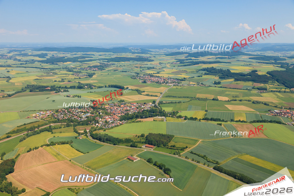 Luftbild von  Untermerzbach - Luftaufnahme wurde 2015 von https://frankenair.de mittels Flugzeug (keine Drohne) erstellt - die Geschenkidee