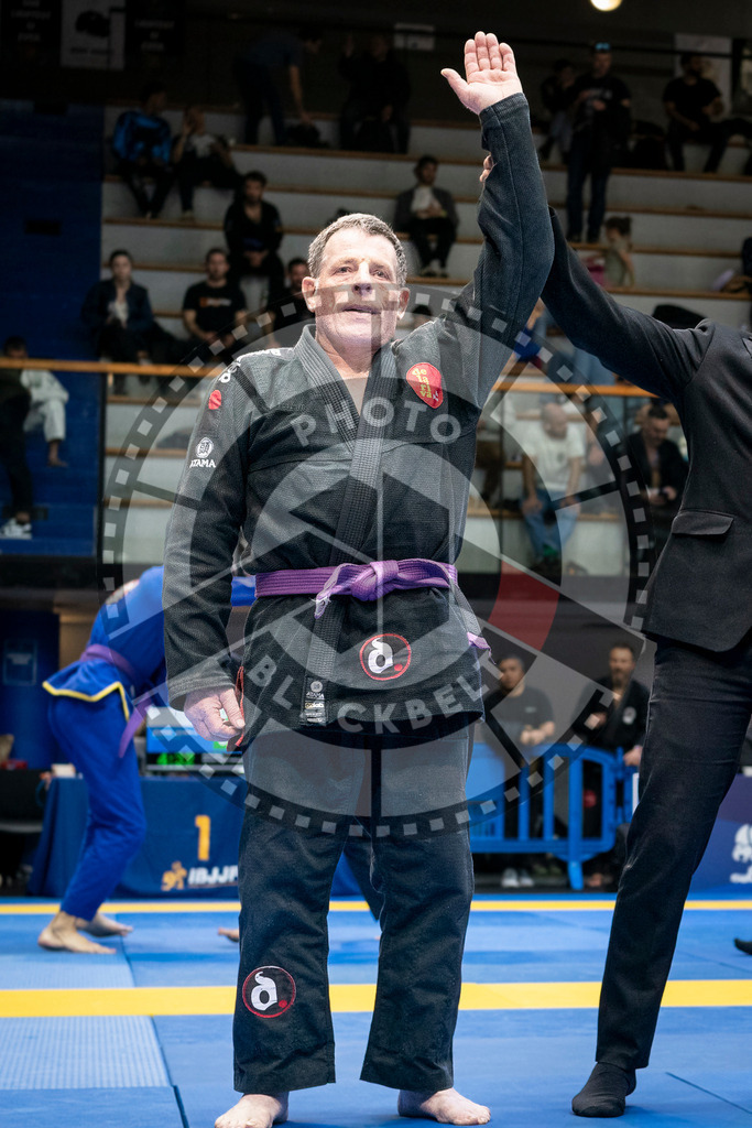 20240125PBB02284 | Fighters compete during the sixth day of the Brazilian Jiu-jitsu European Championship of the IBJJF in Paris, France, on January 25, 2024.
