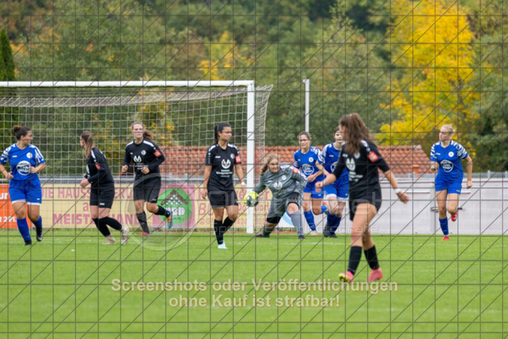 20251012_122959_0142 | #,1.FC Donzdorf II (schwarz) vs. TSV Silmingen (blau), Fussball, Frauen-Quali Bezirksliga - Bezirk Neckar/Fils, 05. Spieltag, Saison 2025/2026, Rasenplatz Lautertal Stadion, Süßener Straße 16, 73072 Donzdorf, 12.10.2025 - 11:00 Uhr,Foto: PhotoPeet-Sportfotografie/Peter Harich