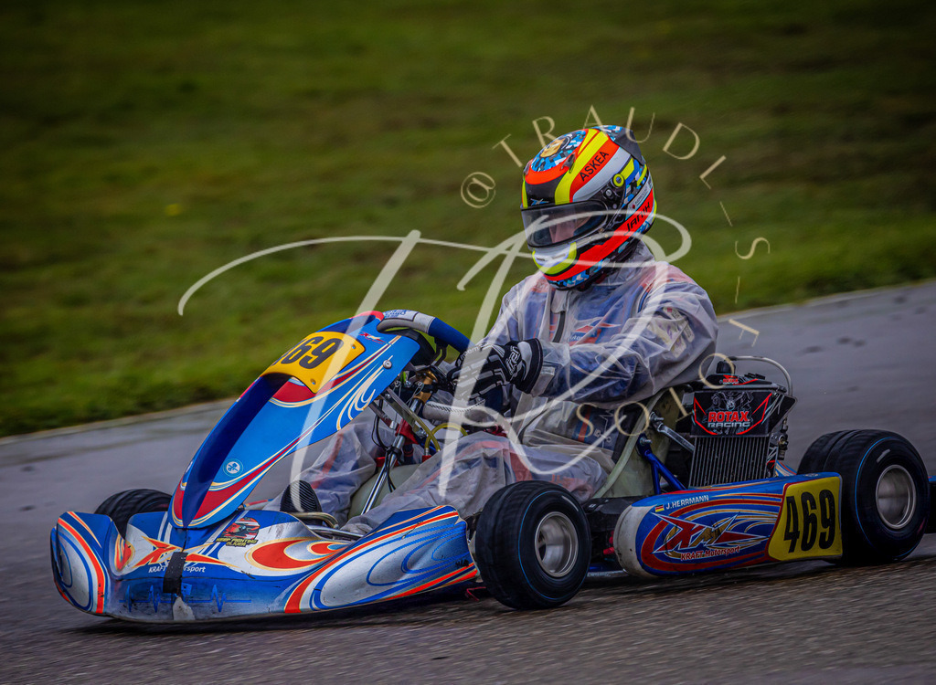 0447F63D-0648-4CB3-8E17-2BB810F40FD3 | traudl_s_fotos