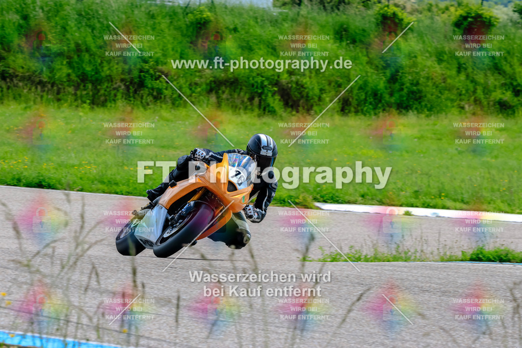 MotoTeam-0380 | Hier findet Ihr Bilder von Touristenfahrten auf der Nürburgring Nordschleife oder von anderen Veranstaltungen die ich besucht habe. Viel Spass beim Durch Schauen 