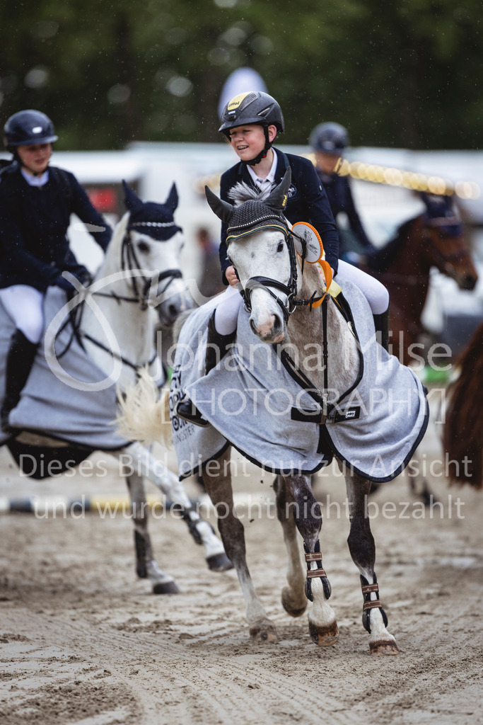 240504_PonyTrophy-321 | Deine schönsten Turniermomente als professionelle Fotos! Entdecke hochwertige Pferdesport-Fotografie im Online-Shop. Jetzt Fotos finden & bestellen!