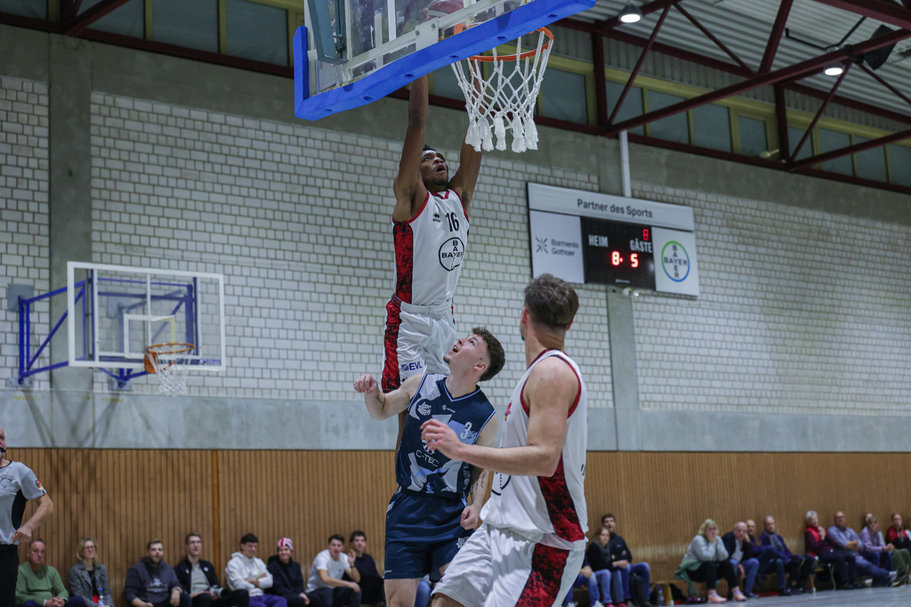 1.Regio BAYER GIANTS vs LippeBaskets Werne-53 | Fotos von Basketballspielen aus dem Raum NRW fotografiert von Gero Mueller-Laschet und Daniel Schaefer - Realisiert mit Pictrs.com