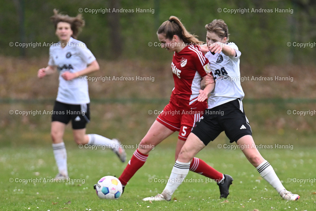 Fußball I Frauen I Saison 2024-25 I Oberliga I FC Jesteburg-Bendestorf - SpVg Aurich Frauen I 13.4.2025 | a-hannig - Realisiert mit Pictrs.com