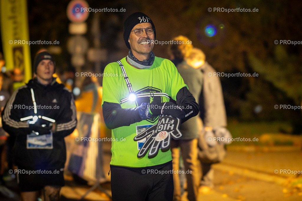 Martinslauf Sindorf 2023 in Kerpen-Sindorf, 09.11.2023 | Impressionen vom Martinslauf Sindorf 2023 am 09.11.2023 in Kerpen-Sindorf (Nordrhein-Westfalen).