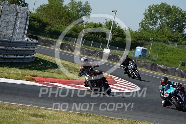 2025_05_12_PBK_18470 | Sportfotografie; SlowMotion; Video; Rennstrecke; Hafeneger; Speer; Racing; RSE; BMW; CBO; Trackday; Motorsportarena; Hockenheimring; Brno; Most; Barcelona; Valencia