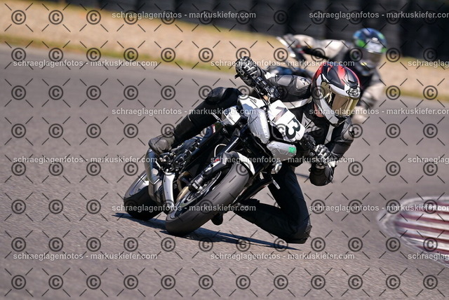 26bt05-1214 | markuskiefer.com - Realisiert mit Pictrs.com