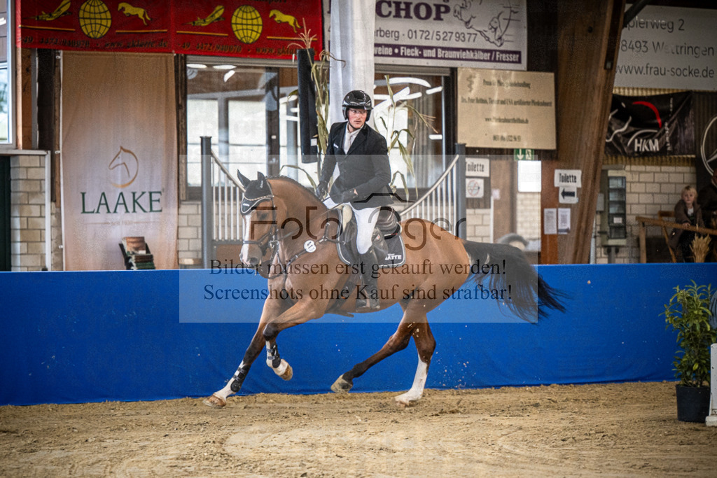 DOS_2087 | Entdecke hochwertige Reitturnierfotos von Foto Oger. Professionell, emotional und authentisch – jetzt Lieblingsmomente im Shop bestellen.Deutschlandweite Turnierfotografie. - Realisiert mit Pictrs.com