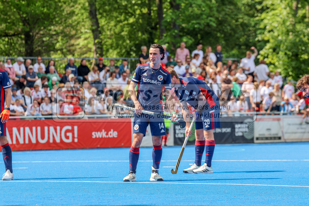 MJ_2023-05-13 Herren CHTC - MHC-65 | Teo Hinrichs (Mannheimer HC #14), Crefelder HTC - Mannheimer HC am 13.5.2023 in der Gerd-Wellen-Sportanlage, Krefeld