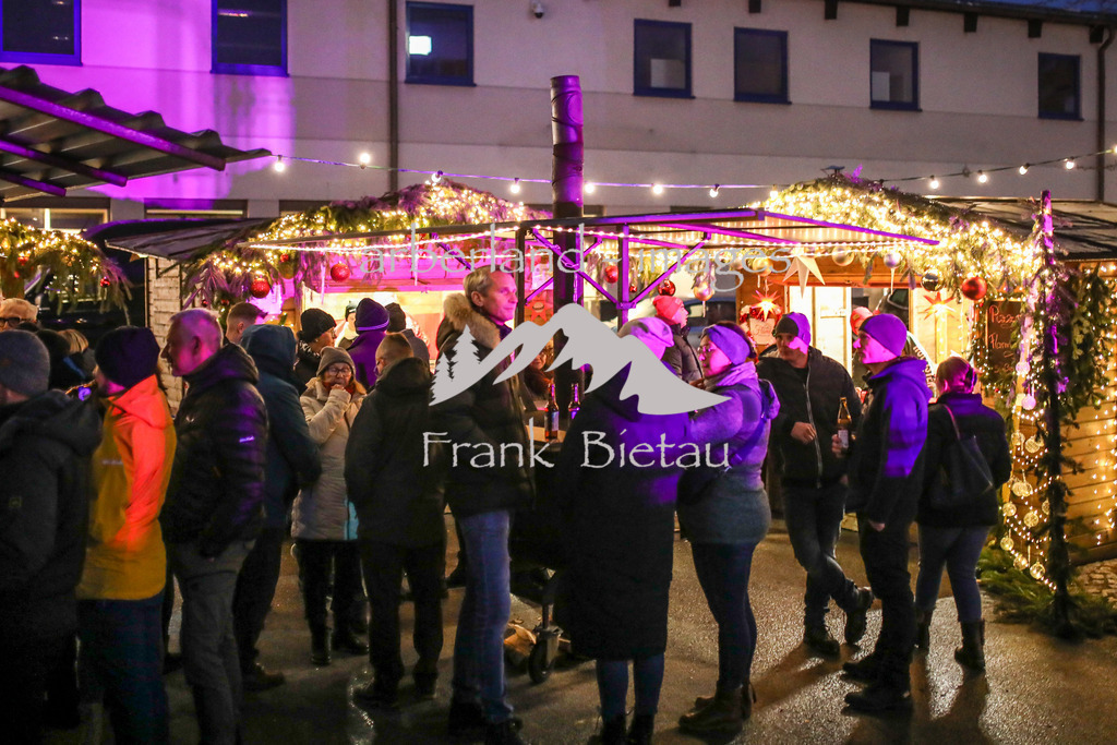 OE7A9975 | Medien- Sport- Entertainmentfotos