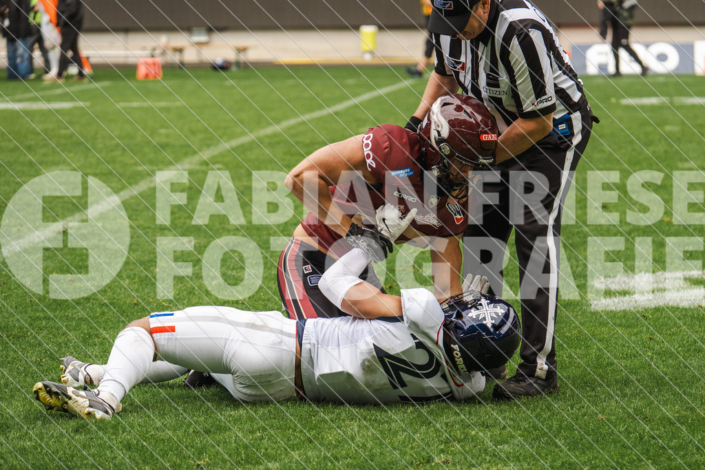 GER Rhein Fire vs. Paris Musketeers, Football, European League of Football, Spieltag 4, Saison 2025, 08.06.2025 | GER Rhein Fire vs. Paris Musketeers, Football, European League of Football, Spieltag 4, Saison 2025, 08.06.2025Foto: Fabian Friese - Realisiert mit Pictrs.com
