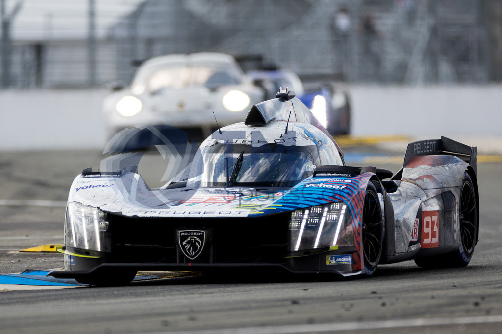 Trainproduction-20230611-0098 | LE MANS,FRANCE,11.Jun.23 - MOTORSPORTS - WEC, FIA World Endurance Championships, 24 Hours of Le Mans, Circuit de la Sarthe, race. Image shows Paul Di Resta (GBR), Mikkel Jense (DEN) and Jean-Eric Vergne (FRA/ Peugeot Totalenergies). Photo: Trainproduction / Matthias Trinkl