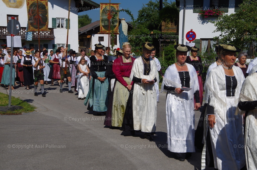 IMGP5421 | fotografiert von Axel PollmannLeonhardi Wallfahrt Benediktbeuern und Murnau, Fronleichnam, Fasching, Landschaft im Loisachtal und Benediktbeuern  - Realisiert mit Pictrs.com