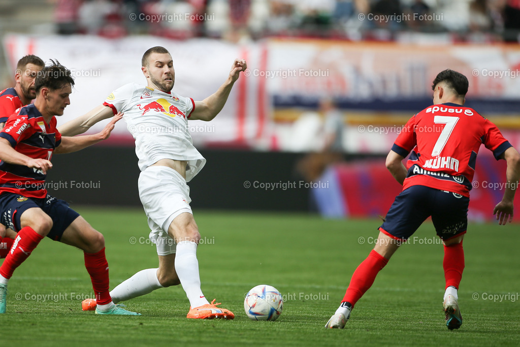 A_LUI_20230507_0005 | SPORT FUSSBALL ADMIRAL BUNDESLIGA RED BULL SALZBURG VS RAPID
IM BILD: Strahinja Pavlović (Red Bull Salzburg), Nicolas Kühn (Rapid)
FOTO:FOTOLUI/UW