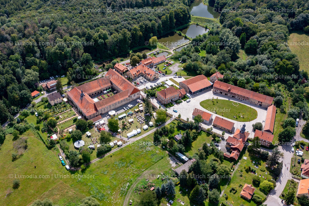 10049-52167 - Kloster Michaelstein bei Blankenburg | Stockfoto und Bilderpool mit Bildmaterial aus Deutschland, dem Harz, Halberstadt, Quedlinburg, Wernigerode und weltweit. Qualitativ hochwertige und professionelle Fotos anschauen und kaufen. - Realisiert mit Pictrs.com