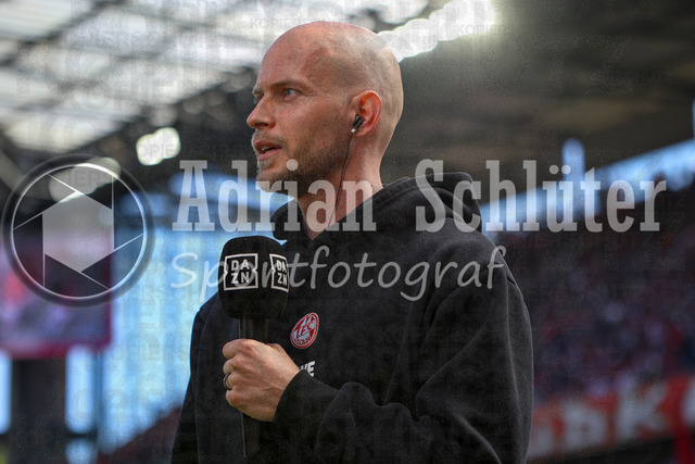 25.04.2026, GER, Fussball, Herren, 1. BL, Saison 2025/2026, 1. FC Köln - Bayer 04 Leverkusen | Trainer Rene Wagner schaut im Interview 