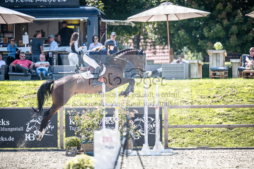 DOS_4903 | Entdecke hochwertige Reitturnierfotos von Foto Oger. Professionell, emotional und authentisch – jetzt Lieblingsmomente im Shop bestellen.Deutschlandweite Turnierfotografie. - Realisiert mit Pictrs.com