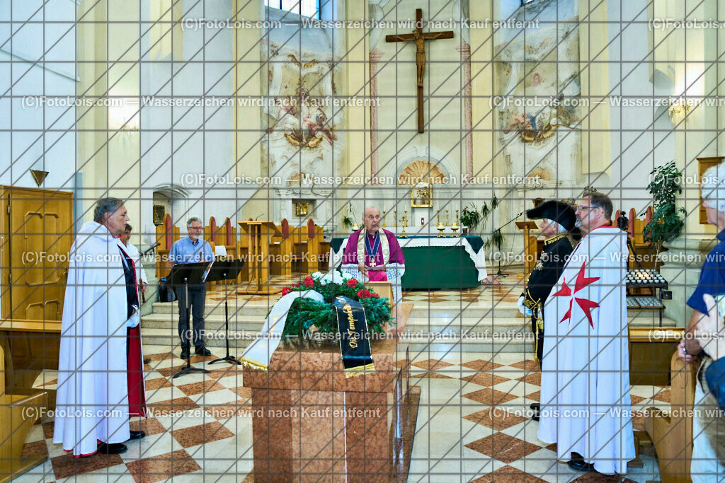ALP3738_Jeanne de Ferrette_Kranzniederlegung_Johanna von Pfirt_Templer Orden | (C)FotoLois.com, Alois Spandl, 700stes Hochzeitsjubiläum - Albrecht II. mit Johanna von Pfirt in Thann (FR) im März 2024. Empfang des Organistionskommitees aus der Region Ferrette (Pfirt)/Thann aus dem Elsass mit Empfang durch die Stadtgemeinde und Bezirkshauptmannschaft Scheibbs im Schloss Scheibbs und anschließender Kranzniederlegung in der Kartausenkirche über der Krypta des Gründerehepaares durch Mitglieder des Templer Ordens im Beisein von Mitgliedern der Goldhaubengruppen, Fr 22. September 2023.
