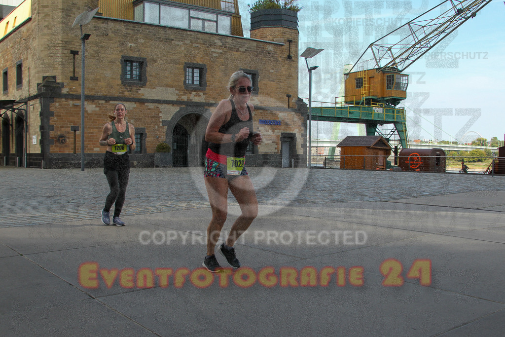 250920_1501_EV4_7895 | Sportfotografie im Rhein-Sieg Kreis, Köln, Bonn, NRW, Rheinland Pfalz, Hessen, etc. Unser Tätigkeitsfeld umfasst den Laufsport vom Volkslauf über den Marathon, Duathlon, Triathon bis zum Ultralauf wie Kölnpfad Ultra oder Schindertrail.