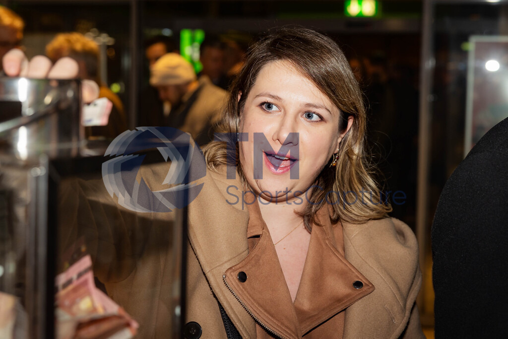 TP-20241213-0132 | VILLACH,AUSTRIA,10.DEC.24 - ICE HOCKEY - ICE Hockey League, Villacher SV vs EC Red Bull Salzburg. Image shows Photo: GEPA pictures/ Matthias Trinkl