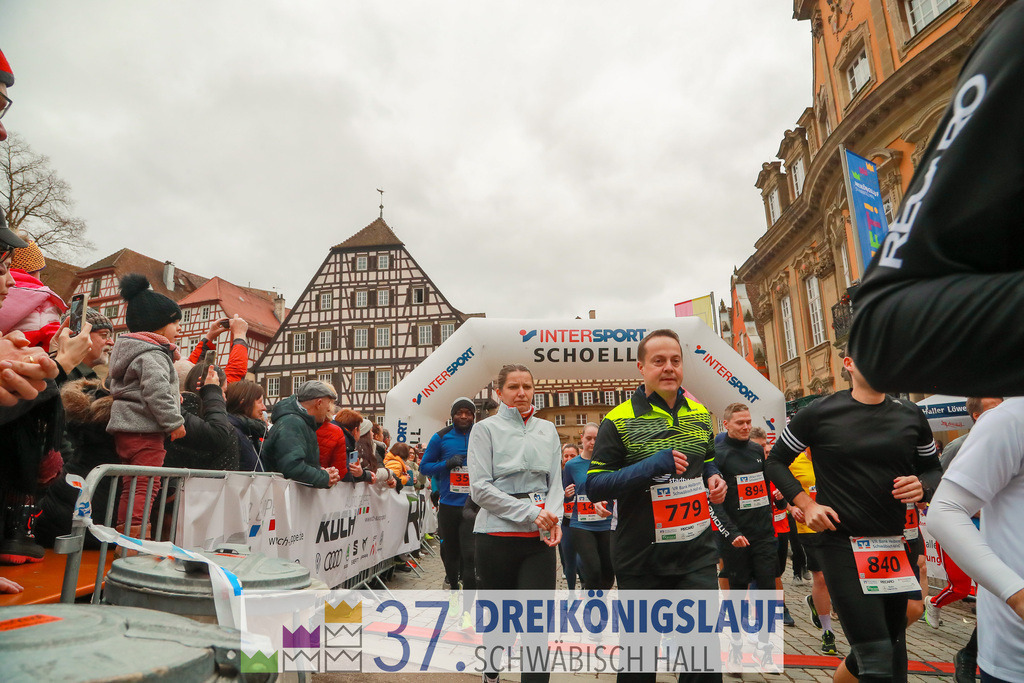 VR Bank Hauptlauf 10000m | 3 Koenigslauf 2023 - Realisiert mit Pictrs.com