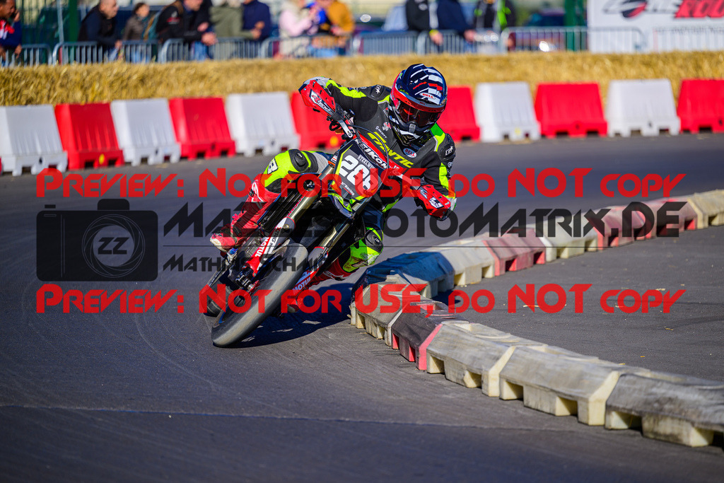 MaZZes_Fotomatrix_20241005_6021986_2108 | SENIOR