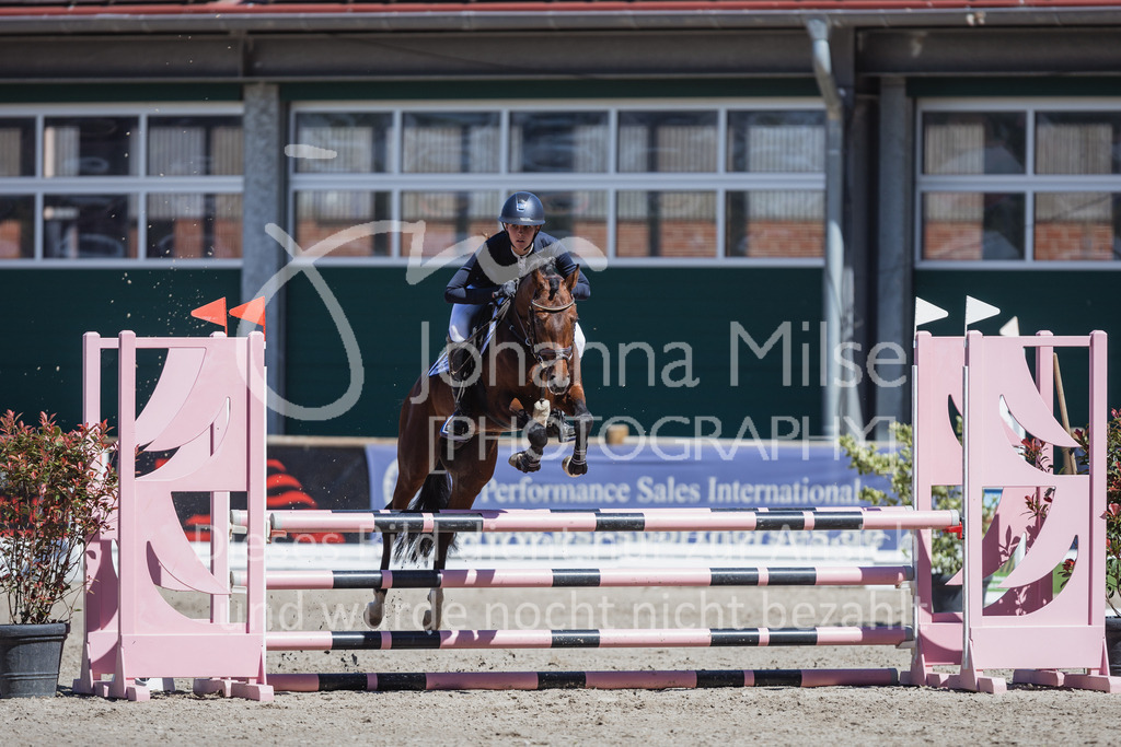 230610_Mühlen_A-Spr1-647 | Deine schönsten Turniermomente als professionelle Fotos! Entdecke hochwertige Pferdesport-Fotografie im Online-Shop. Jetzt Fotos finden & bestellen!