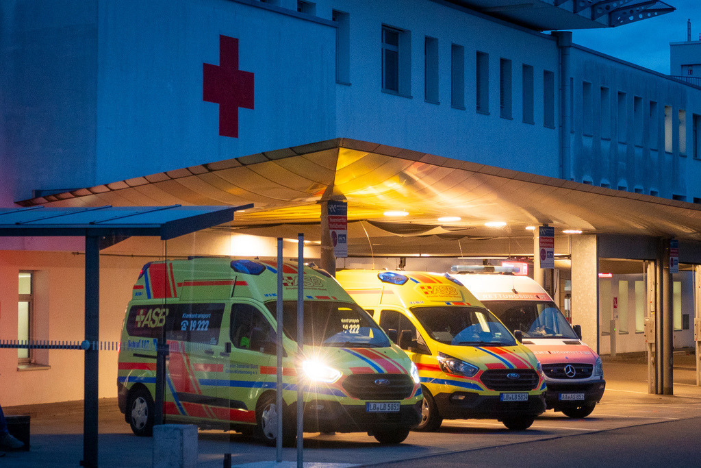 Krankenhaus | Ludwigsburg - Klinikum bei Nacht - Realisiert mit Pictrs.com