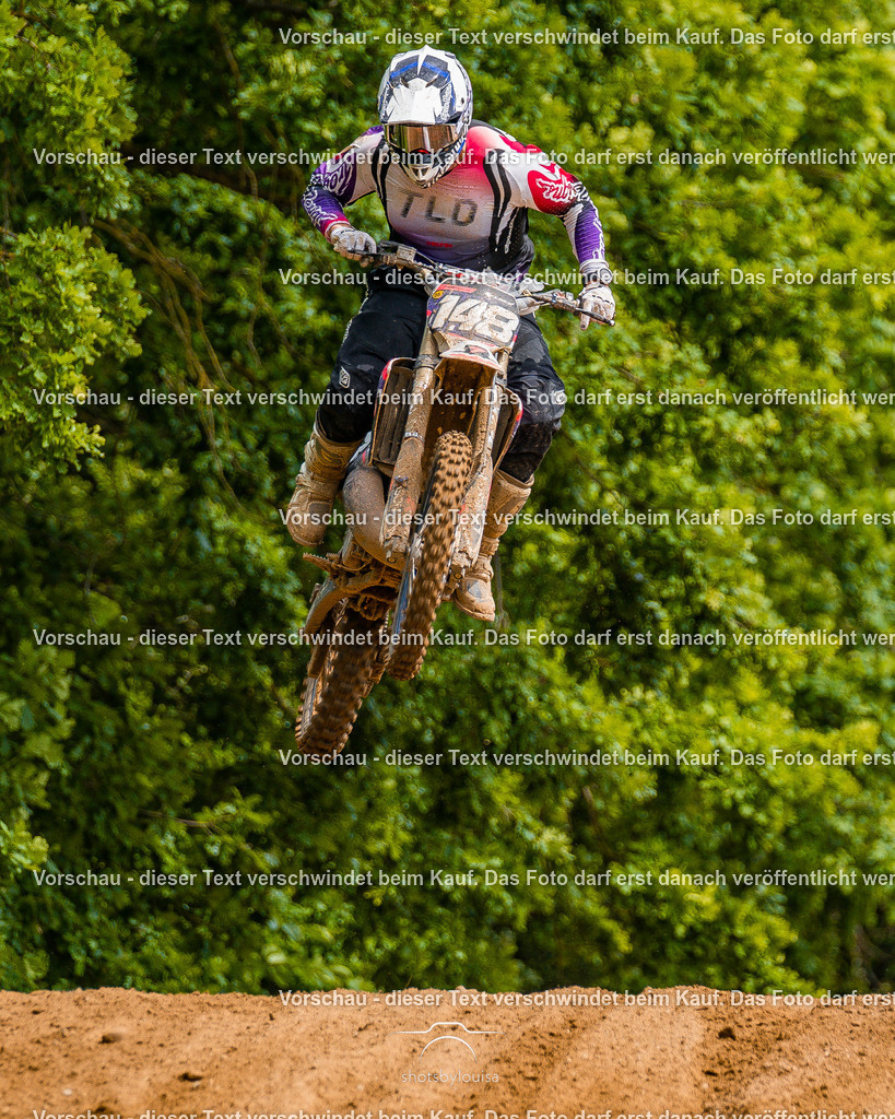 20260607_MSCParmen-0449 | Sportfotografin aus Berlin-Brandenburg mit Fokus auf Motocross. Ich halte deine sportliche Leistung und echte Emotionen auf und neben der Strecke professionell fest. Entdecke die Fotos von deinem Rennen und bestelle sie direkt hier im Shop.