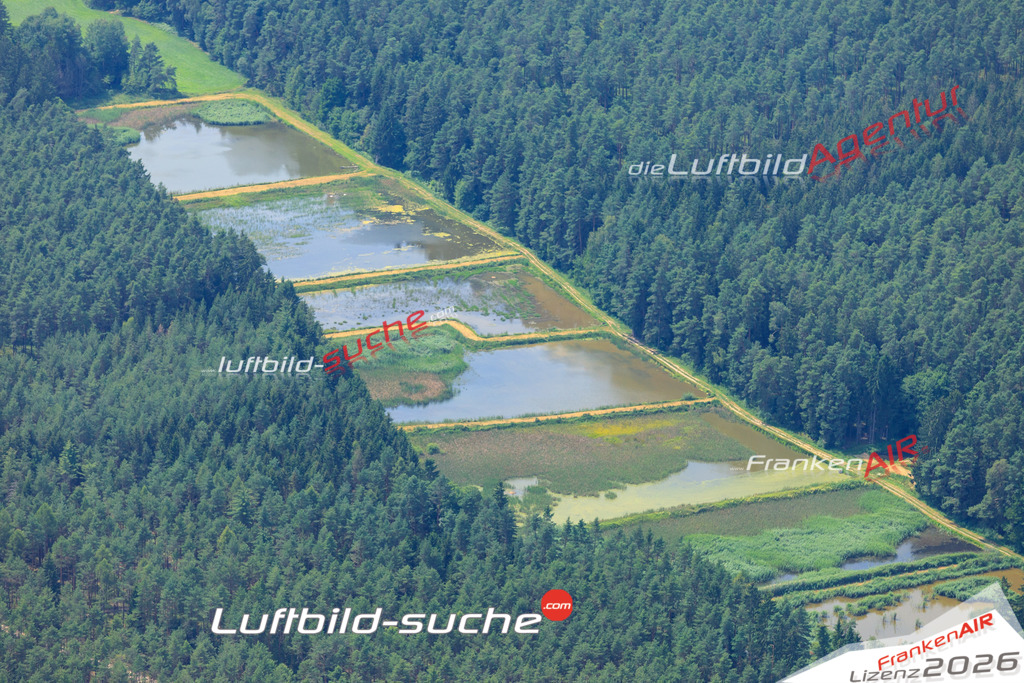 Die Luftaufnahme der Stadt Etzenricht wurde vom UL-Flugzeug heraus erstellt ( keine Drohne )- hohe Auflösung für beste Qualität