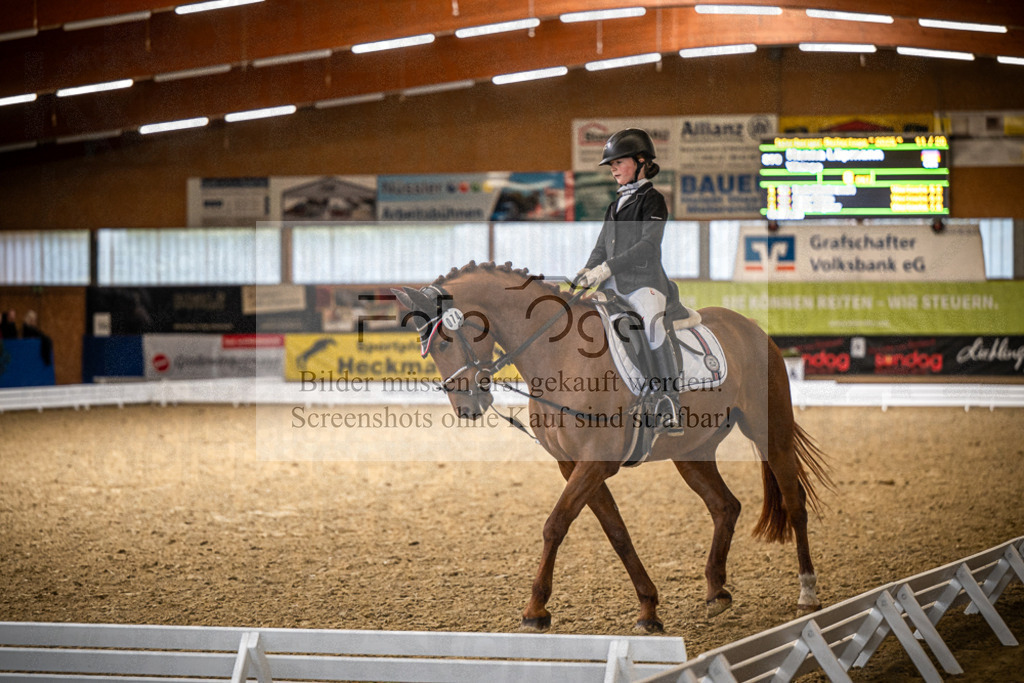 DOS_1447 | Entdecke hochwertige Reitturnierfotos von Foto Oger. Professionell, emotional und authentisch – jetzt Lieblingsmomente im Shop bestellen.Deutschlandweite Turnierfotografie. - Realisiert mit Pictrs.com