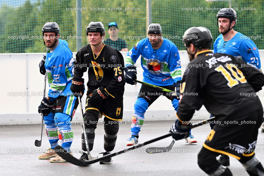 VAS Villach vs. ASKÖ Hockey Villach | #22 FRIEDRICH Lukas ASKÖ Villach Hockey, #29 Wohlfahrt Benedikt VAS Villach, #18 DURICA Lubos ASKÖ Villach Hockey, #77 WUNTSCHEK Manuel ASKÖ Villach Hockey, VAS Villach vs. ASKÖ Hockey Villach, VAS Villach vs. ASKÖ Hockey Villach am 03.07.2025 in Villach (Alpen Arena ), Austria, (Photo by Bernd Stefan)