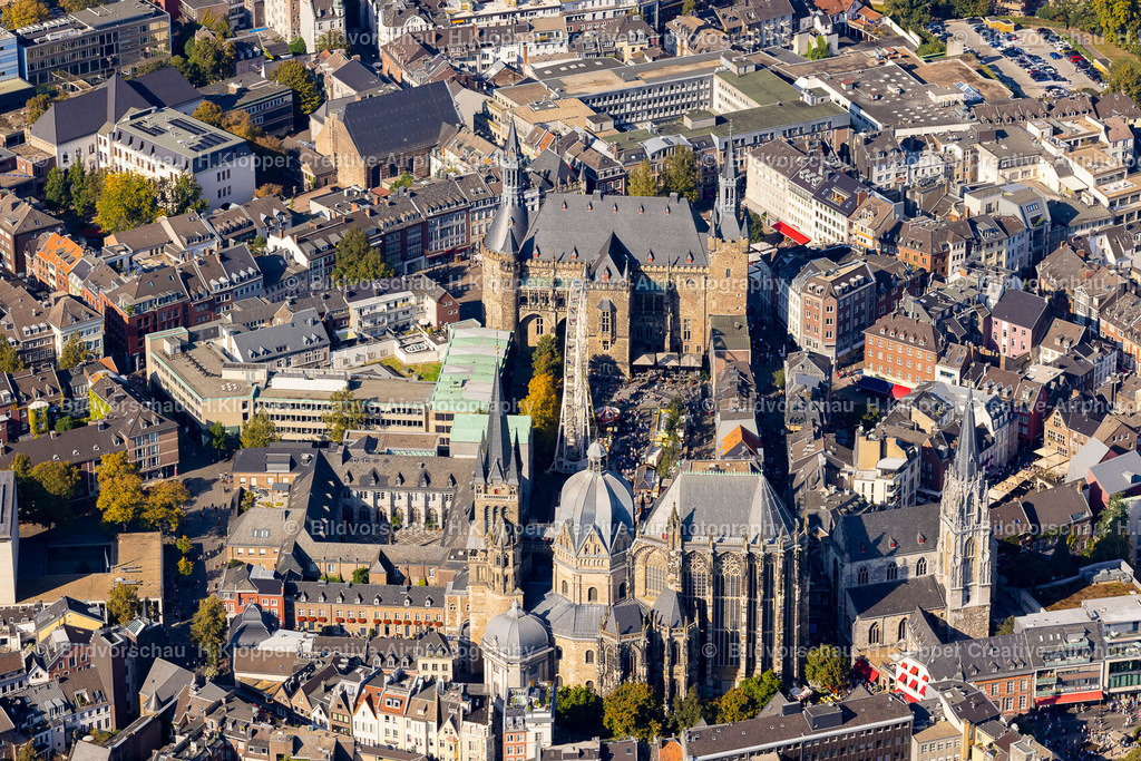 Luftbild-Aachen-4282 | LuftbildfotografieLuftbilder Aachener Dom - Realisiert mit Pictrs.com