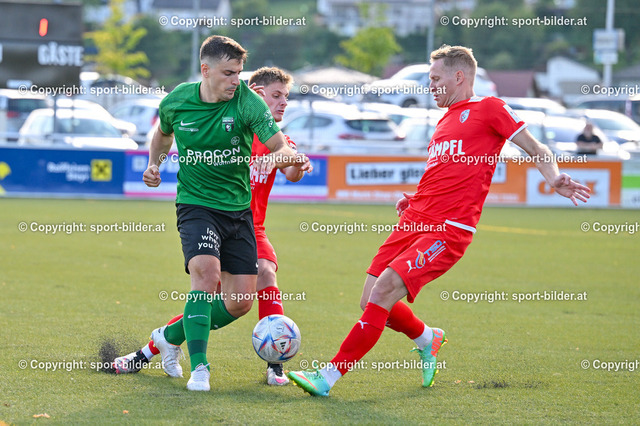AUT, OOELiga, Union Dietach vs UFC Ostermiething | 26.08.2023, Dietach Arena, AUT, OOELiga, Union Dietach vs UFC Ostermiething, im Bild Imran Sadriu (Dietach) vs Tobias Moesenbichler (Ostermiething), Janos Soos (Ostermiething)