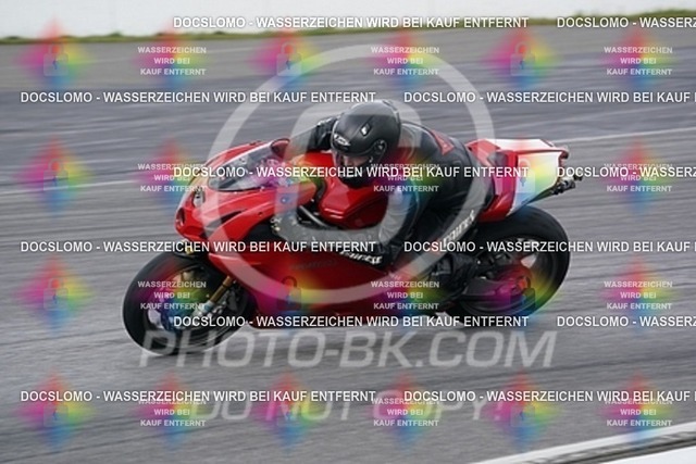 2023_04_25_PBK_22252 | Sportfotografie; SlowMotion; Video; Rennstrecke; Hafeneger; RSE; Speer; Trackday; Motorsportarena; Hockenheimring; Brno; Most; Barcelona; Valencia, Benny; Kaetzmer;