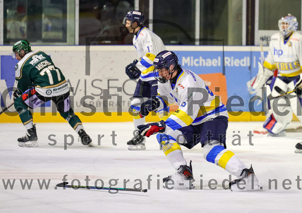 2025-12-05_108_TSV_Erding_gegen_Stuttgart_Rebels | Erding, Deutschland, 05.12.2025:Eishockey, Oberliga Süd 2025 / 2026, 23. Spieltag, TSV Erding gegen Stuttgart Rebels, Endergebnis: 5:6Foto: Christian Riedel / fotografie-riedel.net