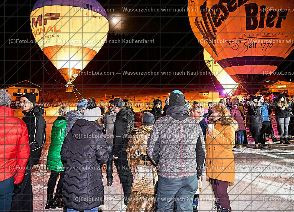 ALP8194_Nacht der Ballone_Mondaufgang | (C)FotoLois.com, Alois Spandl. NACHT DER BALLONE im Weitental vor der Ötscherlift-Talstation, Ballonsportclub Ötscherland & Ötscher Tourismusverband, Do 28. Dez. 2023.