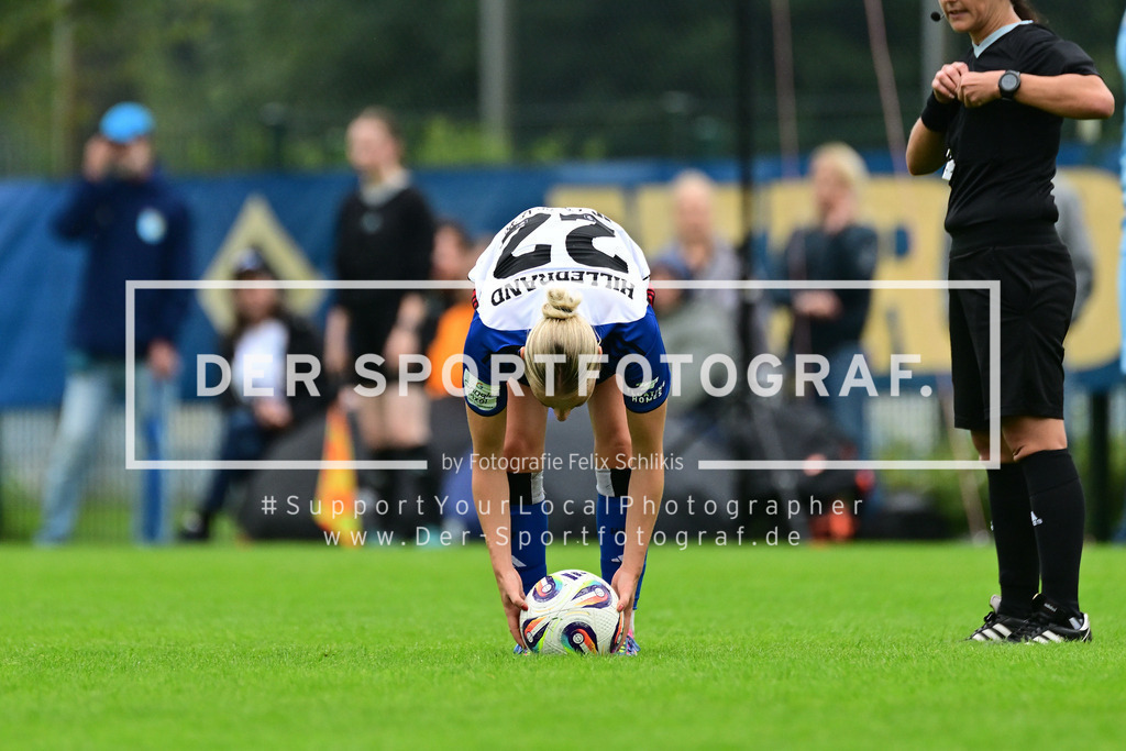 Fußball I Frauen I Saison 2025-2026 I Testspiel I Hamburger SV - FC Viktoria 1889 Berlin I 20344 | Der Sportfotograf. - Realisiert mit Pictrs.com