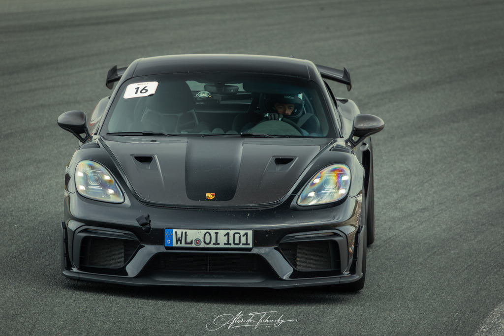 R6AT2235 _Alexander Tschuncky | Entdecken Sie die faszinierende Welt von Alexander Tschuncky Arts: Kreative Fotografie, atemberaubende Automobilkunst und hochwertiger Bilderdruck. Lassen Sie sich inspirieren! - Realisiert mit Pictrs.com
