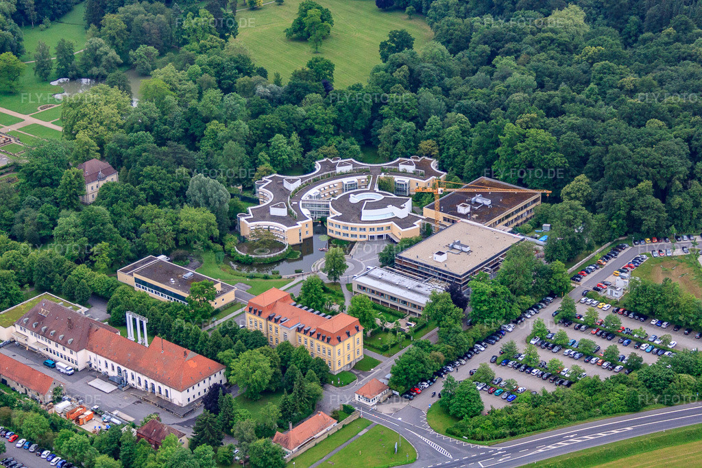 Luftbild: Krankenhaus für Psychiatrie, Psychotherapie und Psychosomatische Medizin Schloss Werneck in Werneck im Bundesland Bayern in Deutschland.Foto: IMG_66114.jpg vom 30.05.2014 durch Werner Riehm/FLY-FOTO.deAuflösung des Originals: 4752 x 3168 pxPsychiatrie Werneck, Psychiatrie Werneck