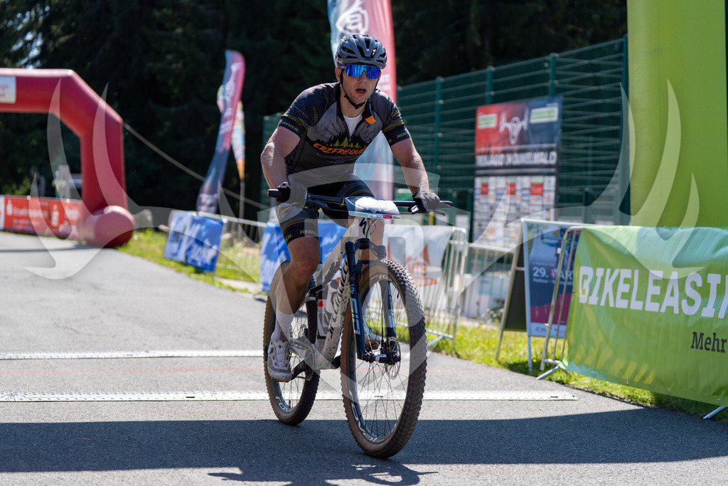 _DSC5555 | Fotogalerie der Treibjagd im Dunkelwald - Dein MTB Etappenrennen im Erzgebirge - Realisiert mit Pictrs.com