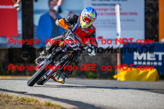 MaZZes_FotoMatrix_220619_0343 | UE40