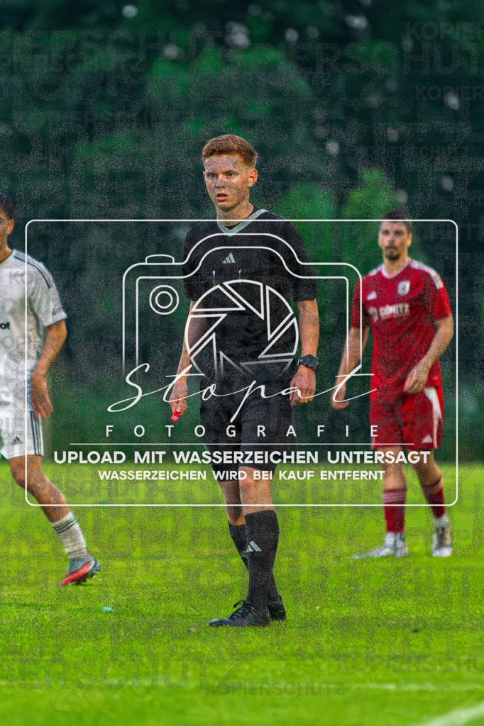 Landesliga Herren LG - TSV Ottersberg vs. TV Jahn Schneverdingen | Timon Beyer (Schiedsrichter); Landesliga Herren LG - TSV Ottersberg vs. TV Jahn Schneverdingen am 29.05.26 in Wümmestadion, Ottersberg - Realisiert mit Pictrs.com
